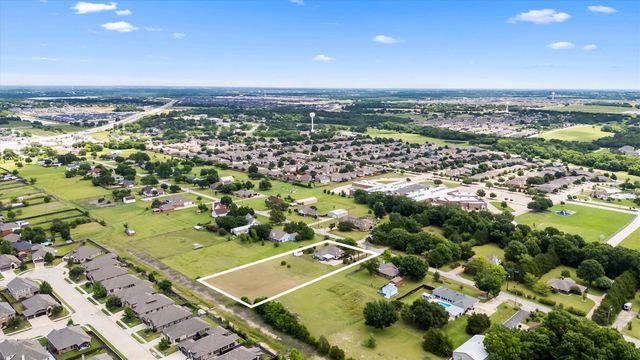 545 Mustang Court, Lavon, TX 75166