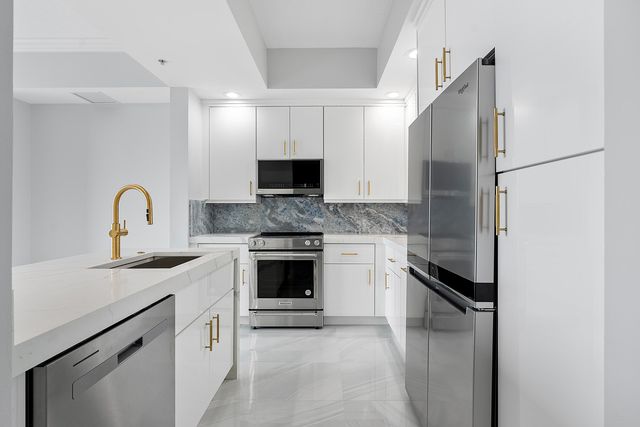 801 S Olive Avenue 702, West Palm Beach, FL 33401