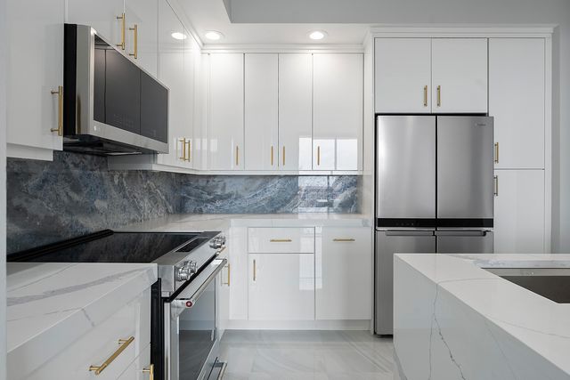 801 S Olive Avenue 702, West Palm Beach, FL 33401