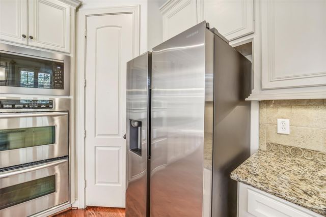 4911 Imperial Street, Bellaire, TX 77401