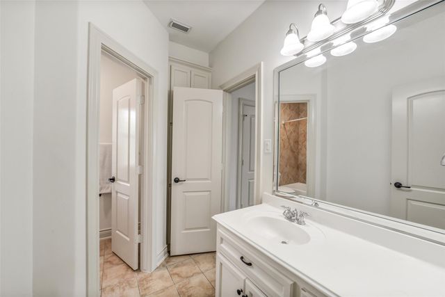 4911 Imperial Street, Bellaire, TX 77401