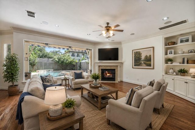 4911 Imperial Street, Bellaire, TX 77401