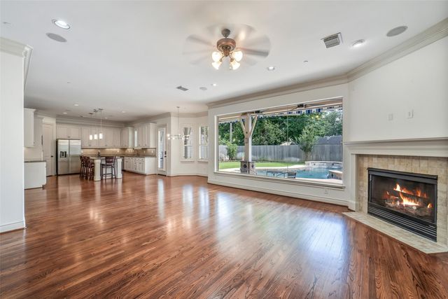 4911 Imperial Street, Bellaire, TX 77401
