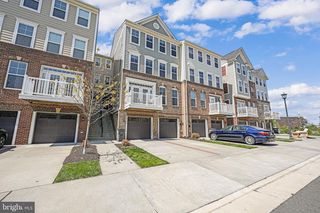 43373 TOWN GATE SQUARE, Chantilly, VA 20152