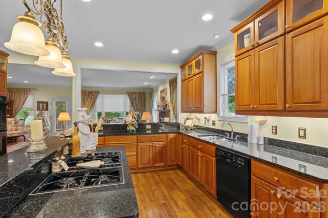 100 Crestgrove Drive, Flat Rock, NC 28731
