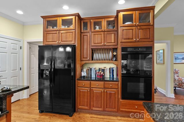 100 Crestgrove Drive, Flat Rock, NC 28731