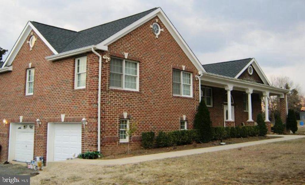 7809 SIGNAL HILL RD, Manassas, VA 20111