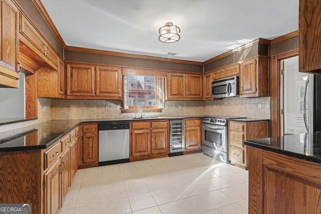 5427 Trentham Drive, Atlanta, GA 30338