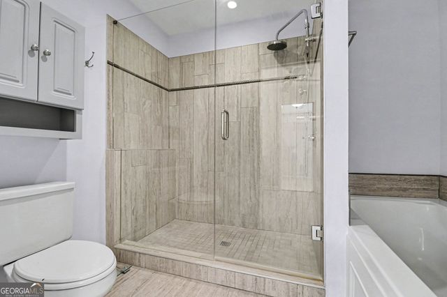 5427 Trentham Drive, Atlanta, GA 30338