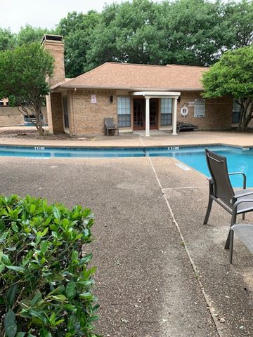 16301 Ledgemont Lane 101, Addison, TX 75001