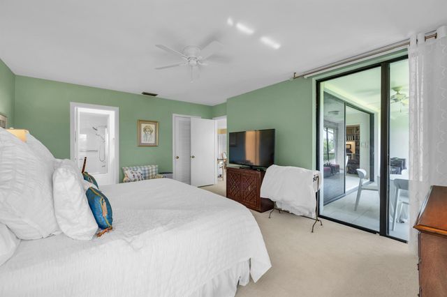 4 SE Turtle Creek Drive E, Jupiter, FL 33469