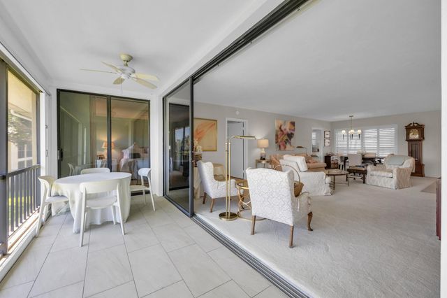 4 SE Turtle Creek Drive E, Jupiter, FL 33469