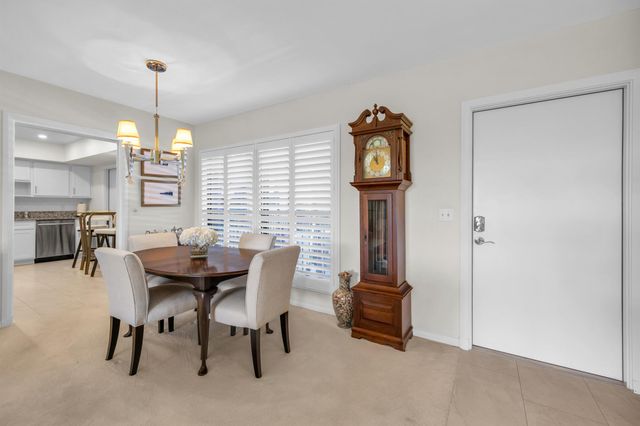 4 SE Turtle Creek Drive E, Jupiter, FL 33469