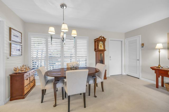 4 SE Turtle Creek Drive E, Jupiter, FL 33469