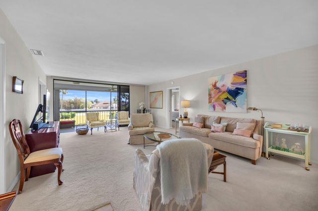 4 SE Turtle Creek Drive E, Jupiter, FL 33469