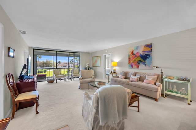 4 SE Turtle Creek Drive E, Jupiter, FL 33469