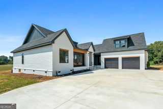 1073 W. Main Street, Thomaston, GA 30286