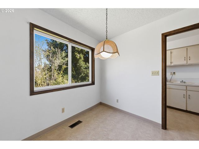 7511 Nw 15TH Ave, Vancouver, WA 98665