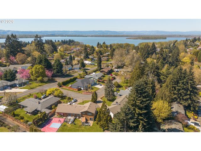 7511 Nw 15TH Ave, Vancouver, WA 98665