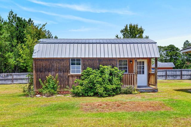 52 Pine View Drive SE, Ludowici, GA 31316