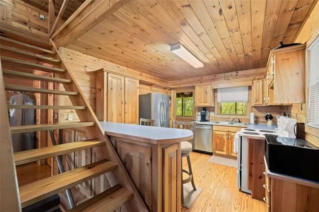 486 Laurel Circle, Dahlonega, GA 30533