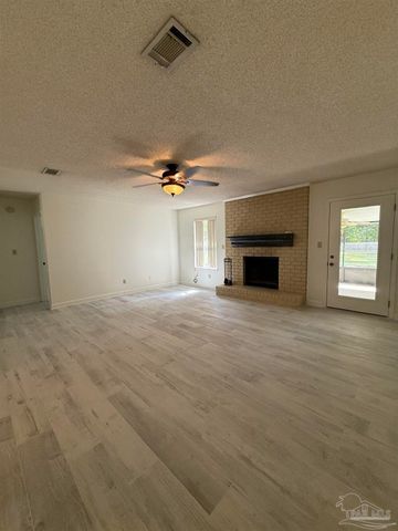 3521 Sweet Bay Dr, Pace, FL 32571