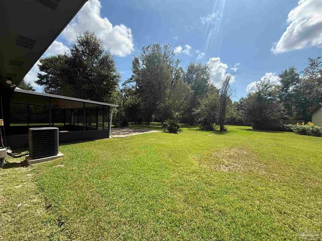 3521 Sweet Bay Dr, Pace, FL 32571