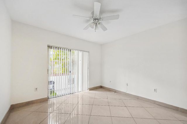 2878 Donnelly Drive 106, Lake Worth, FL 33462