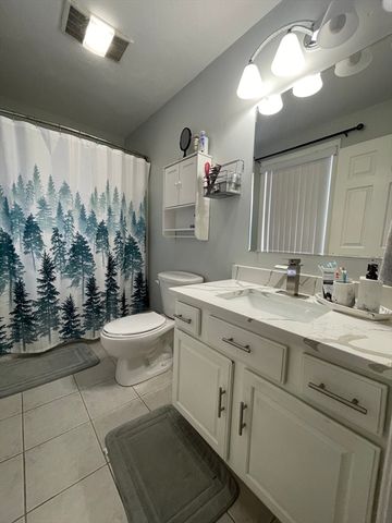 22 Columbia Ave, Fitchburg, MA 01420