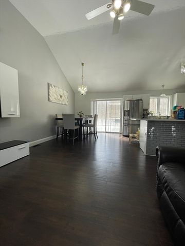 22 Columbia Ave, Fitchburg, MA 01420