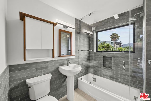 2388 Lyric Avenue, Los Angeles, CA 90027