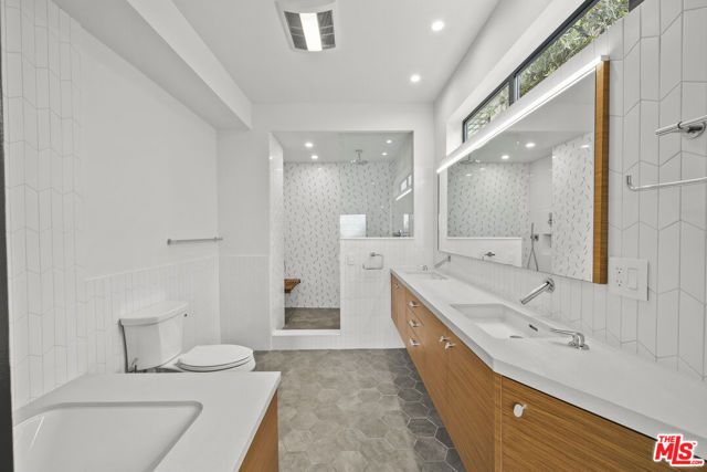 2388 Lyric Avenue, Los Angeles, CA 90027