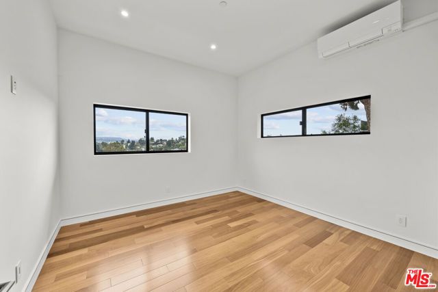 2388 Lyric Avenue, Los Angeles, CA 90027