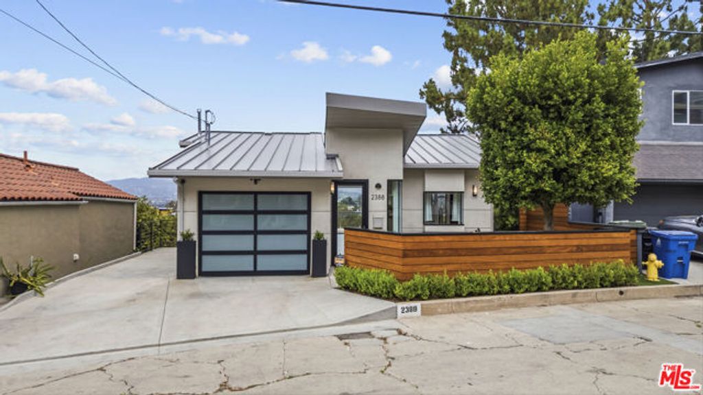 2388 Lyric Avenue, Los Angeles, CA 90027
