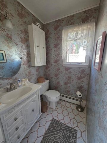 90 Hudson St, Clifton City, NJ 07011