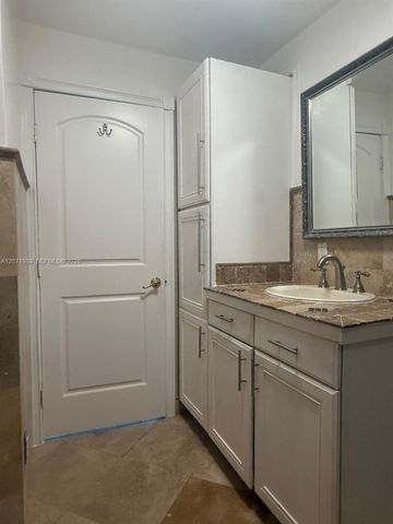 4210 NE 12th Terrace 4210, Pompano Beach, FL 33064