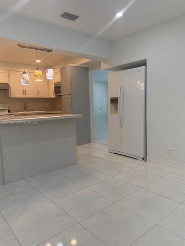 4210 NE 12th Terrace 4210, Pompano Beach, FL 33064