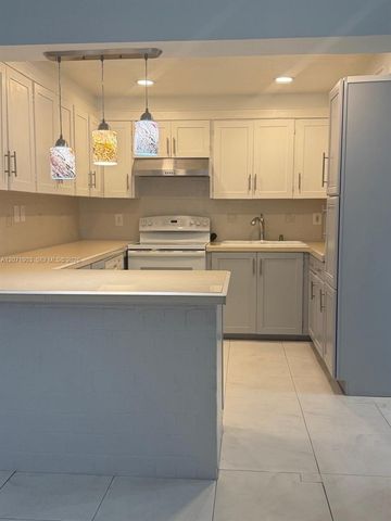 4210 NE 12th Terrace 4210, Pompano Beach, FL 33064