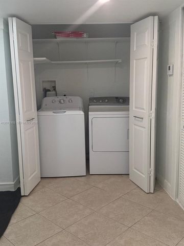 4210 NE 12th Terrace 4210, Pompano Beach, FL 33064