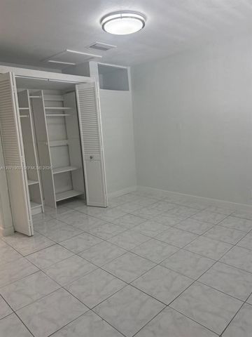 4210 NE 12th Terrace 4210, Pompano Beach, FL 33064