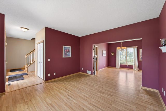 7895 Hill Road, Woodbury, MN 55125