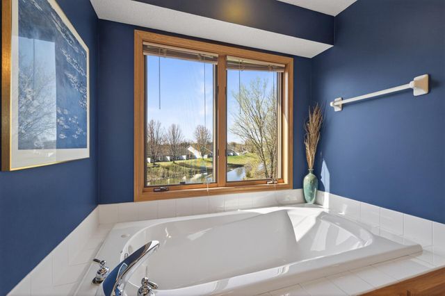 7895 Hill Road, Woodbury, MN 55125