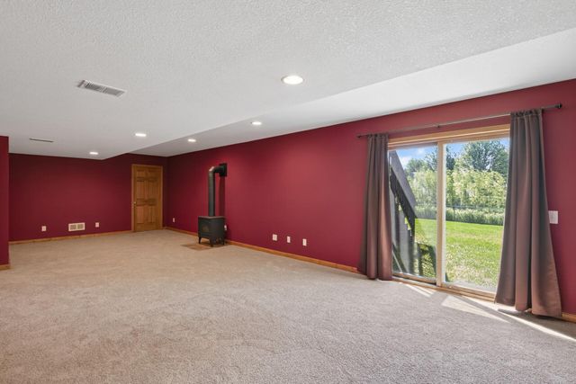 7895 Hill Road, Woodbury, MN 55125