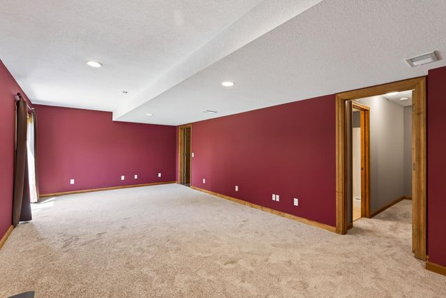 7895 Hill Road, Woodbury, MN 55125