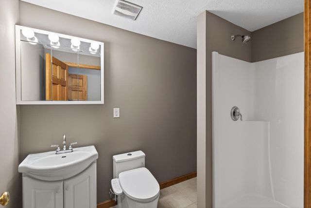7895 Hill Road, Woodbury, MN 55125