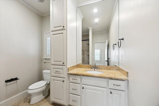 2145 Fairview Avenue, Houston, TX 77019