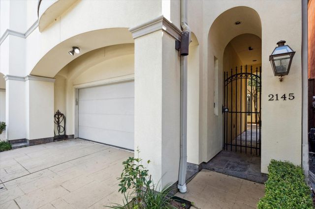 2145 Fairview Avenue, Houston, TX 77019