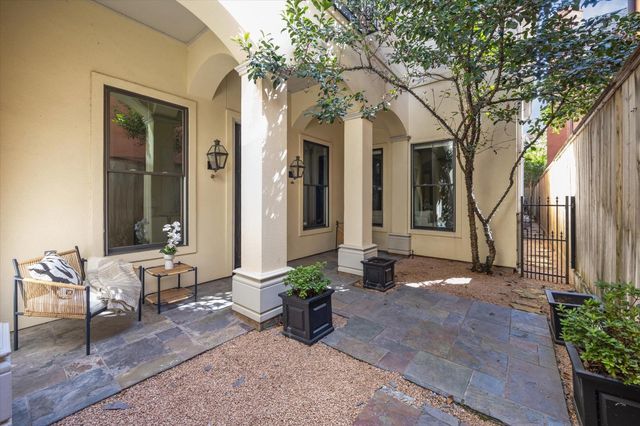 2145 Fairview Avenue, Houston, TX 77019