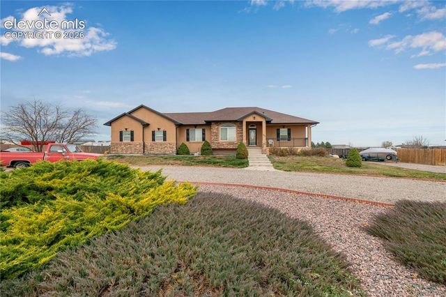 777 Woodleaf Drive, Pueblo West, CO 81007