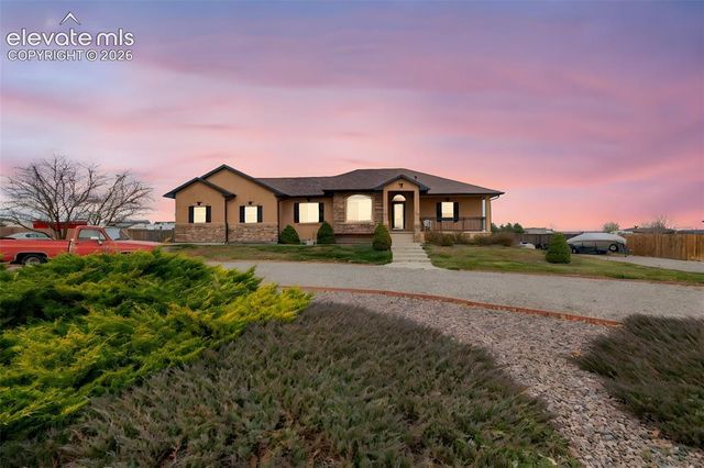 777 Woodleaf Drive, Pueblo West, CO 81007